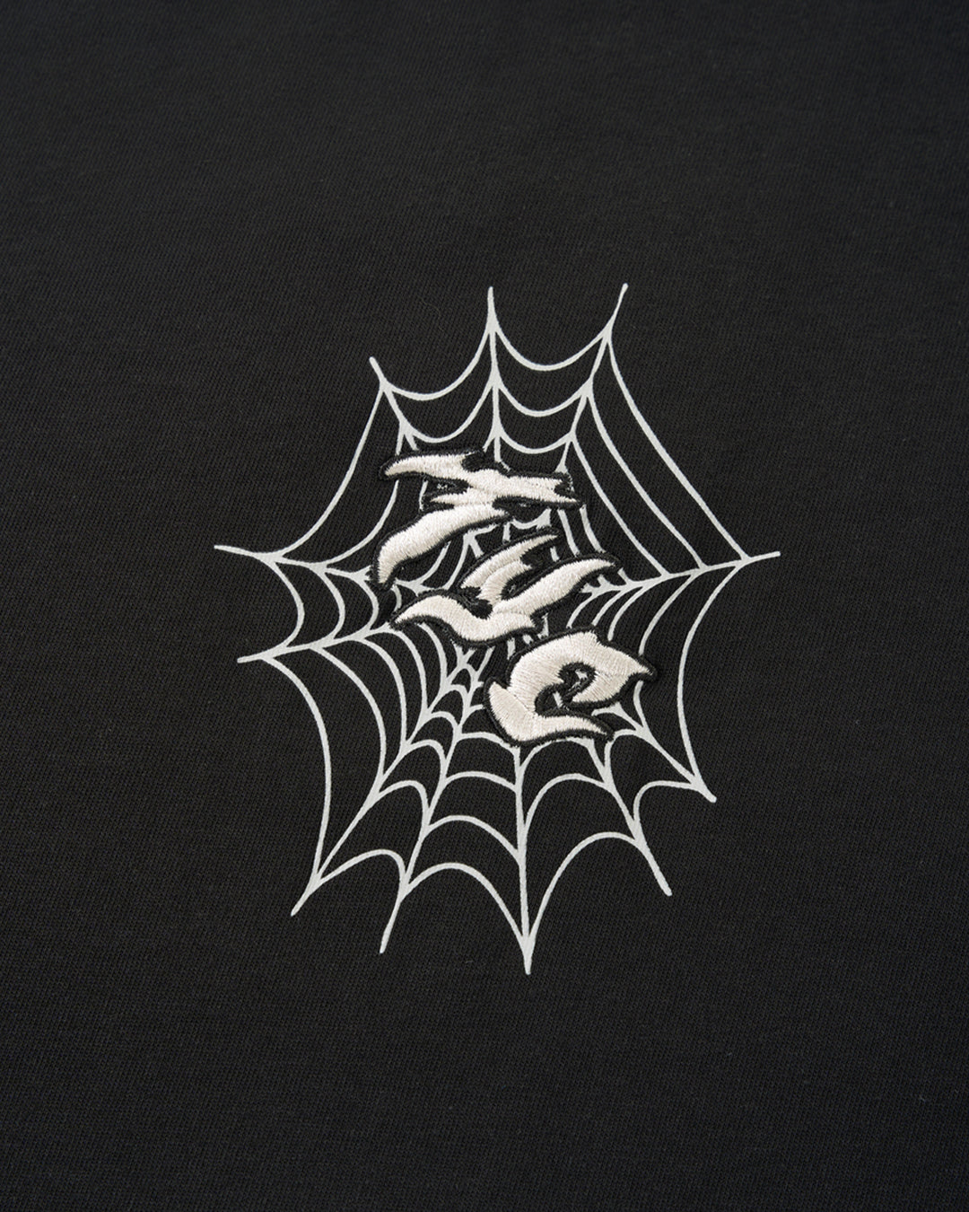 HIDDEN EYES TEE - BLACK