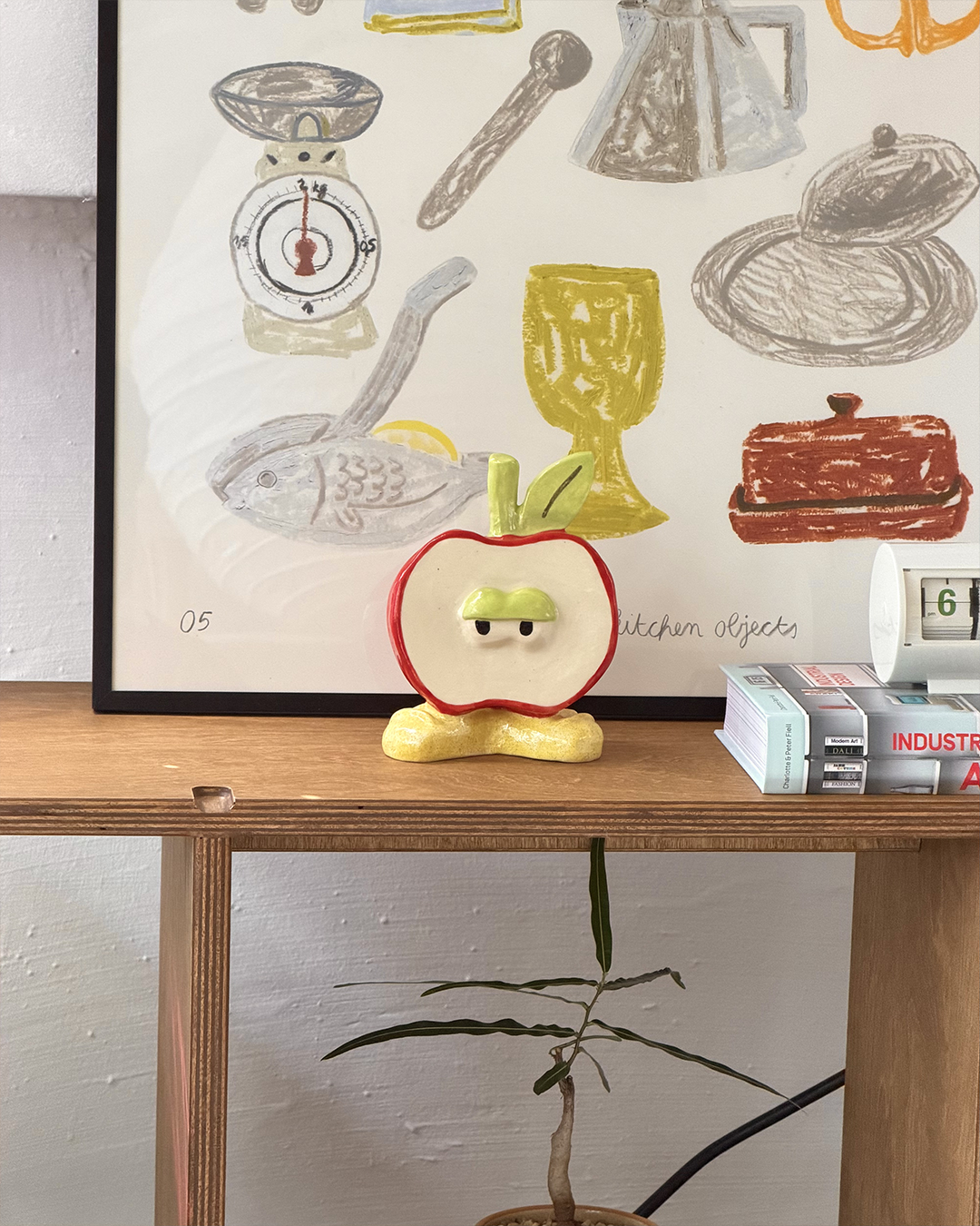 APPLE