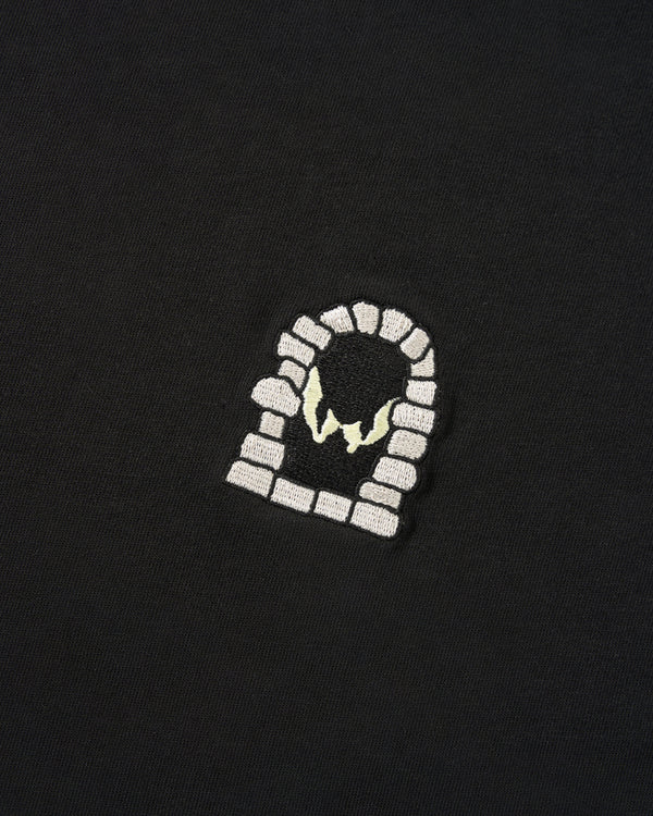 HIDDEN EYES TEE - BLACK