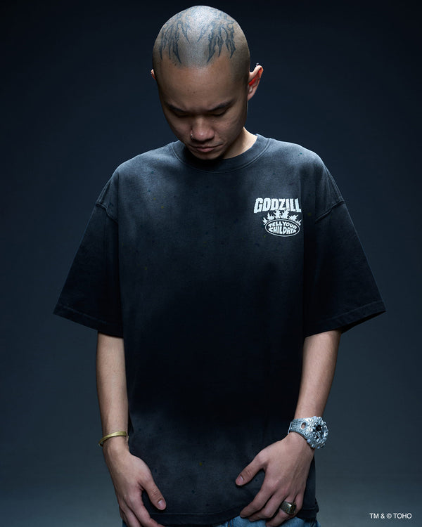 TOWERING GODZILLA TEE - DARK FOG
