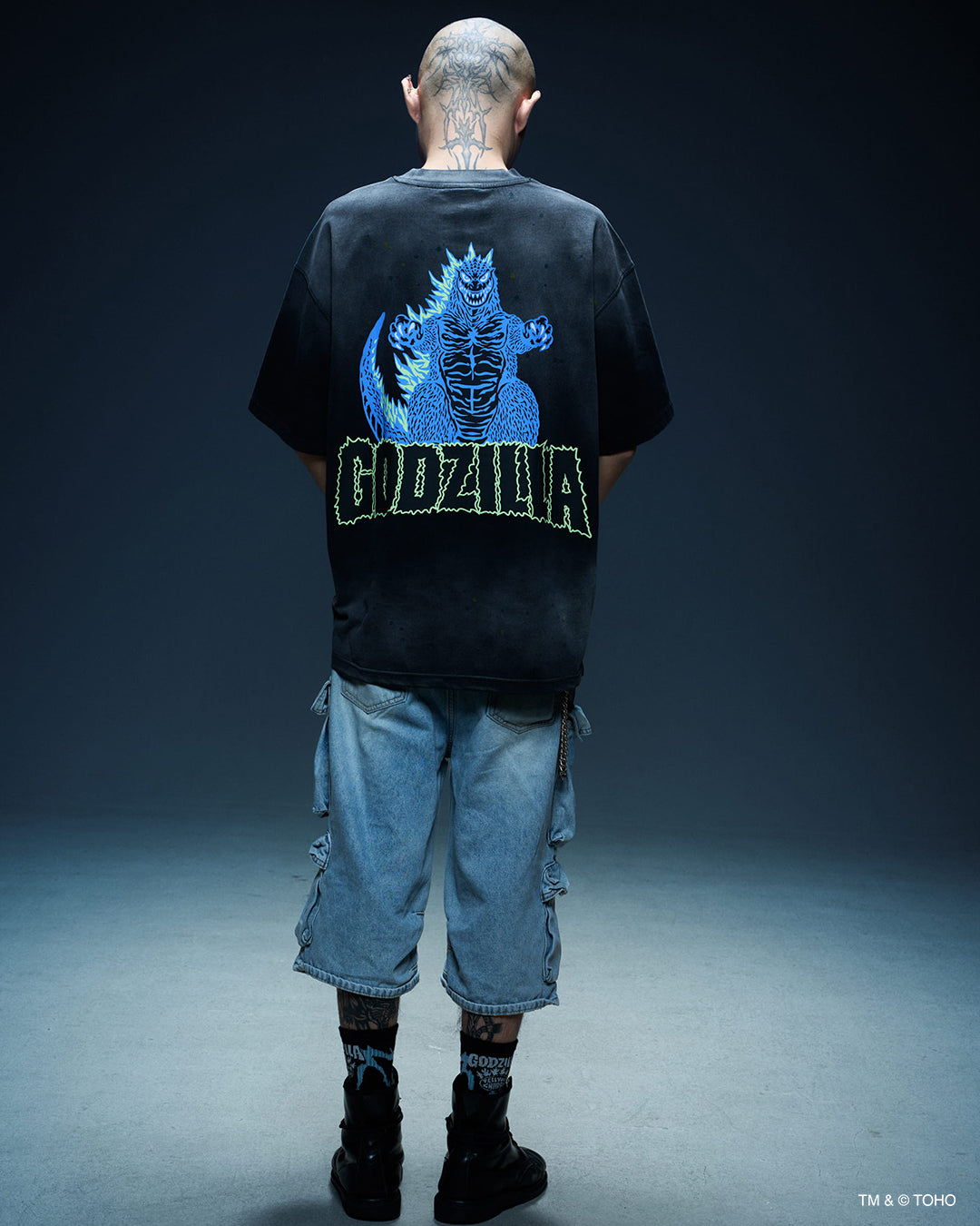 TOWERING GODZILLA TEE - DARK FOG