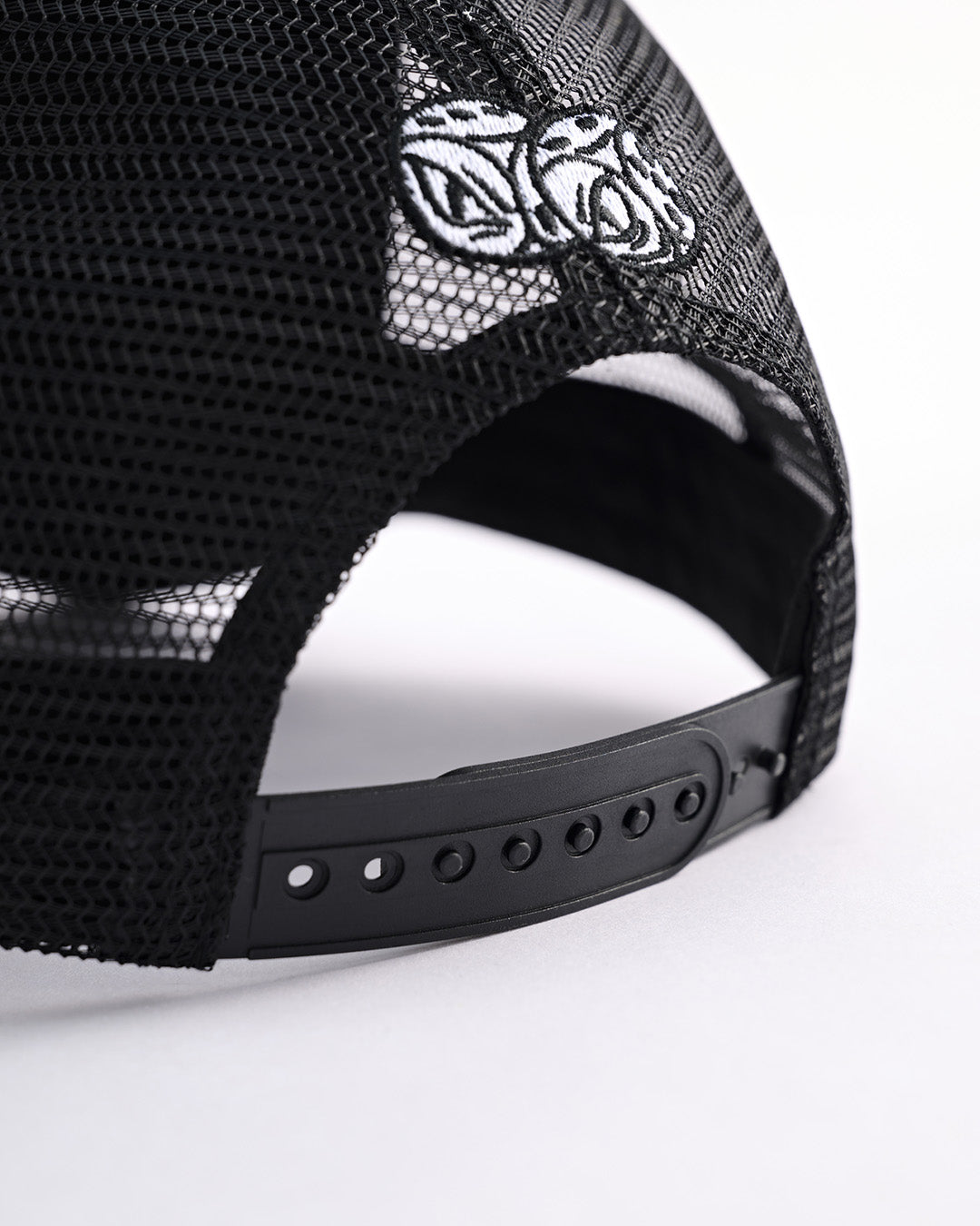 OUROBOROS PATCH TRUCKER CAP - BLACK